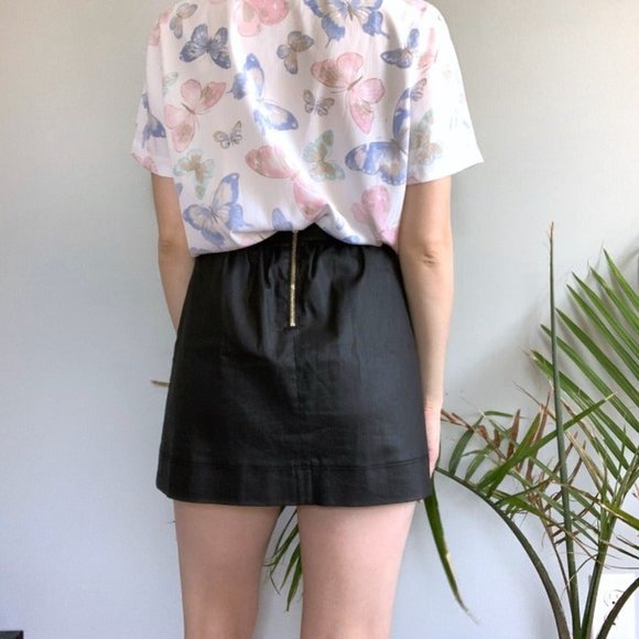 3x1 black faux leather mini skirt size small - Picture 4 of 8